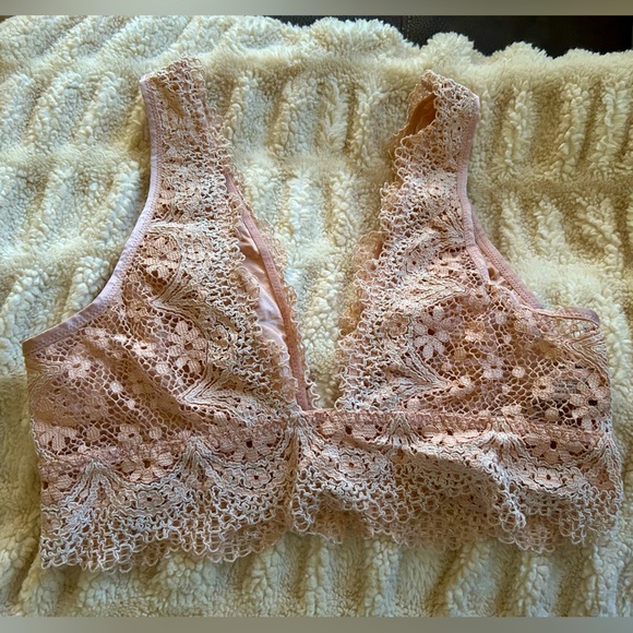 Bralette - Picture 2 of 2